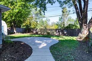 2025 Field Ave, Saint Paul, MN 55116 - Photo 24