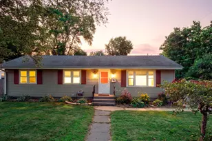 135 Davis Street S, Cambridge, MN 55008 - Photo 1