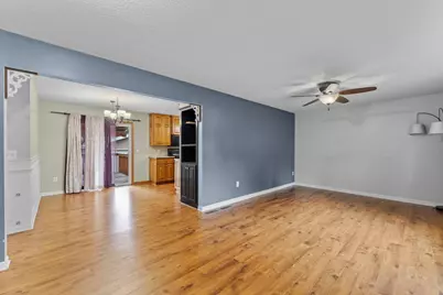 135 Davis Street S, Cambridge, MN 55008 - Photo 8