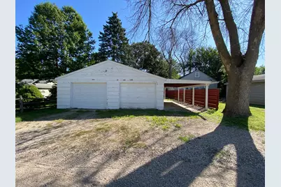 814 Lincoln Avenue, Albert Lea, MN 56007 - Photo 2