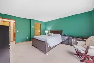 9235 Hyland Creek Rd, Bloomington, MN 55437 - Photo 24