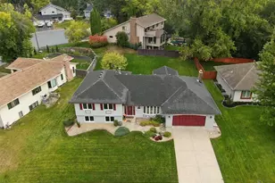 9235 Hyland Creek Rd, Bloomington, MN 55437 - Photo 2