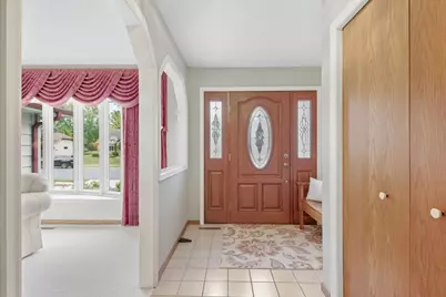 9235 Hyland Creek Road, Bloomington, MN 55437 - Photo 6