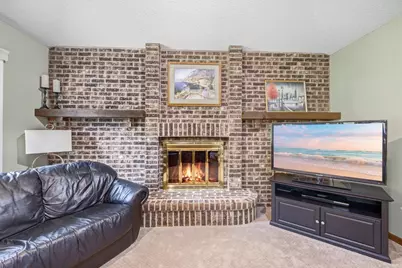 9235 Hyland Creek Road, Bloomington, MN 55437 - Photo 18