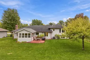 9235 Hyland Creek Rd, Bloomington, MN 55437 - Photo 38