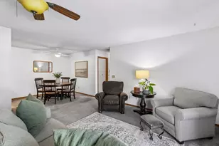 7775 Glenda Ct, Apple Valley, MN 55124 - Photo 4