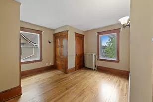 985 5th St E, Saint Paul, MN 55106 - Photo 20