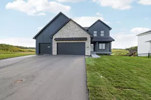 470 Sea Wing Blvd, Prescott, WI 54021 - Photo 2