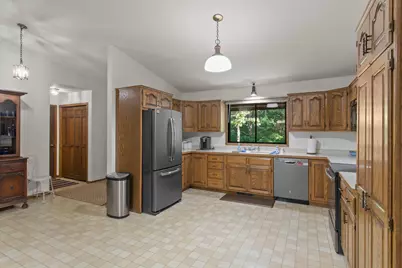 2670 201st Avenue NW, Oak Grove, MN 55011 - Photo 8