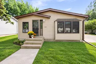 1989 Cardinal Dr, Centerville, MN 55038 - Photo 1