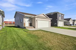 4434 19th St S, Moorhead, MN 56560 - Photo 2