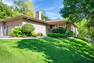 7089 Crowne Oak Rd, Eden Prairie, MN 55344 - Photo 44