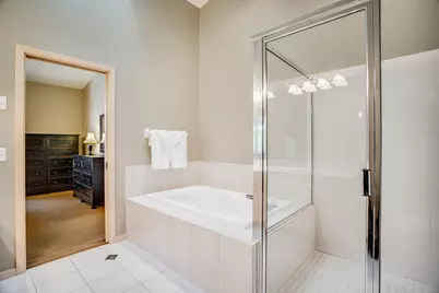 7089 Crowne Oak Road, Eden Prairie, MN 55344 - Photo 28