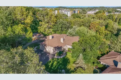 7089 Crowne Oak Road, Eden Prairie, MN 55344 - Photo 54