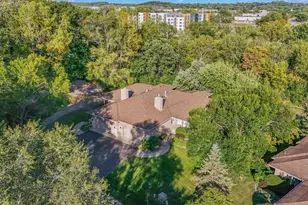 7089 Crowne Oak Rd, Eden Prairie, MN 55344 - Photo 54