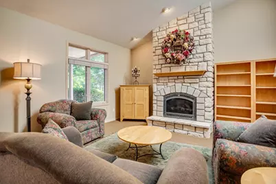 7089 Crowne Oak Road, Eden Prairie, MN 55344 - Photo 20