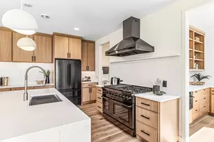 6136 Oaklawn Ave, Edina, MN 55424 - Photo 14