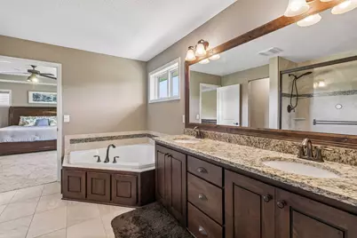 3604 Sawgrass Trail S, Eagan, MN 55123 - Photo 32