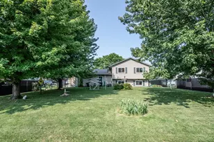 15288 Chokecherry Ave, Rosemount, MN 55068 - Photo 2