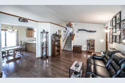 15288 Chokecherry Avenue, Rosemount, MN 55068 - Photo 6