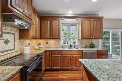 15016 Viewcrest Lane, Burnsville, MN 55306 - Photo 4