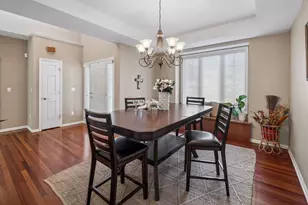 15016 Viewcrest Ln, Burnsville, MN 55306 - Photo 8
