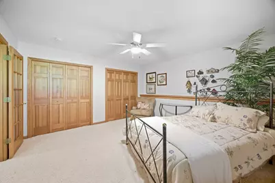 239 Wildflower Court, Vadnais Heights, MN 55127 - Photo 32