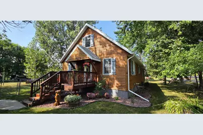 1002 9th Avenue, International Falls, MN 56649 - Photo 1