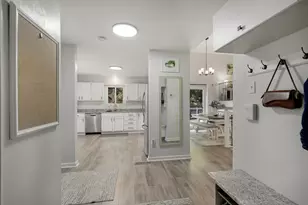 970 Redwing Ct, Chanhassen, MN 55317 - Photo 4