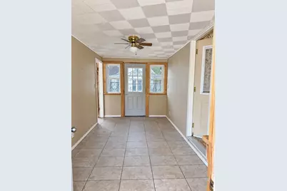 1894 Minnehaha Avenue E, Saint Paul, MN 55119 - Photo 2