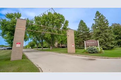 1801 Becker Avenue SE #102, Willmar, MN 56201 - Photo 2