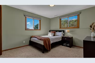 3309 S Pointe Court, Eau Claire, WI 54701 - Photo 20