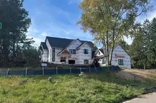 205 Deerwood Ln N, Plymouth, MN 55441 - Photo 1