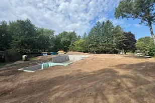 205 Deerwood Ln N, Plymouth, MN 55441 - Photo 8