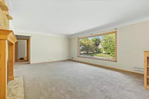 6193 49th St N, Oakdale, MN 55128 - Photo 4