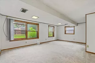 6193 49th St N, Oakdale, MN 55128 - Photo 50