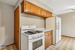 2804 Beam Ln, Eagan, MN 55121 - Photo 12