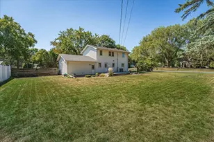 200 Harold Dr, Burnsville, MN 55337 - Photo 36