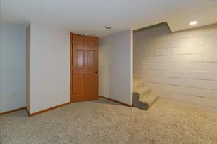200 Harold Dr, Burnsville, MN 55337 - Photo 32