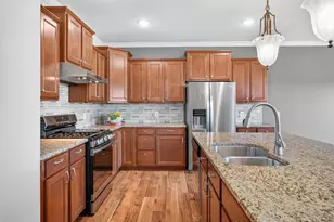 9216 Lighthouse Ln, Woodbury, MN 55129 - Photo 8
