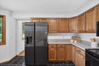 2633 Nightingale Court, Chaska, MN 55318 - Photo 10