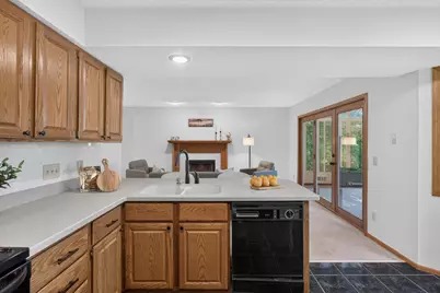 2633 Nightingale Court, Chaska, MN 55318 - Photo 12