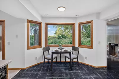 2633 Nightingale Court, Chaska, MN 55318 - Photo 14