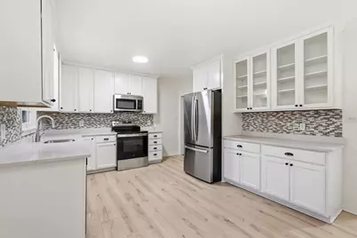 2748 NE Ulysses Street NE, Minneapolis, MN 55418 - Photo 16