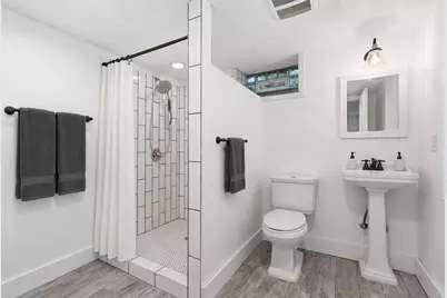 2748 NE Ulysses Street NE, Minneapolis, MN 55418 - Photo 32