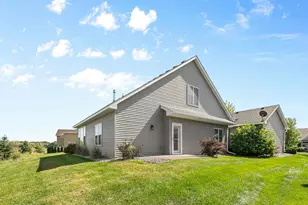 25423 Heims Lk Cir, Wyoming, MN 55092 - Photo 2