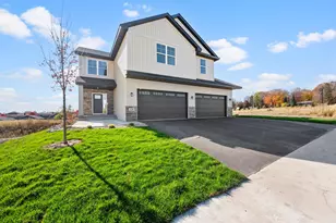 578 Sienna Dr, Watertown, MN 55315 - Photo 1