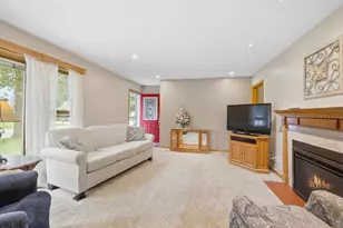 137 N Morningside Dr, Le Sueur, MN 56058 - Photo 4