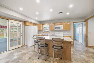 137 N Morningside Dr, Le Sueur, MN 56058 - Photo 10