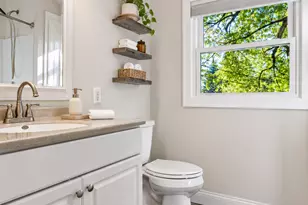 13421 Arthur St W, Minnetonka, MN 55305 - Photo 12